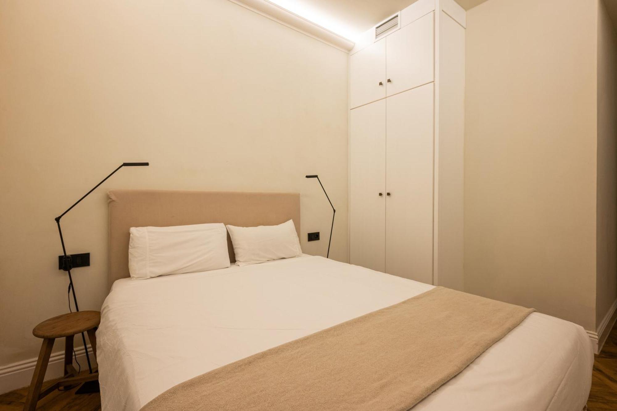 Gravina 56 * Sewilla